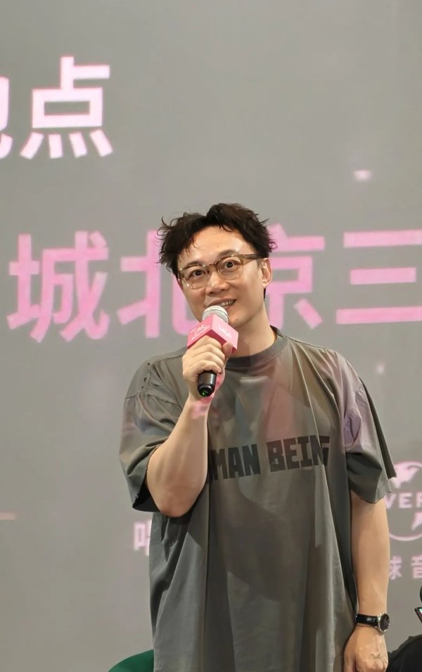忆融速配 腮骨骨裂、一度失声，陈奕迅：没想到我50岁会焦虑